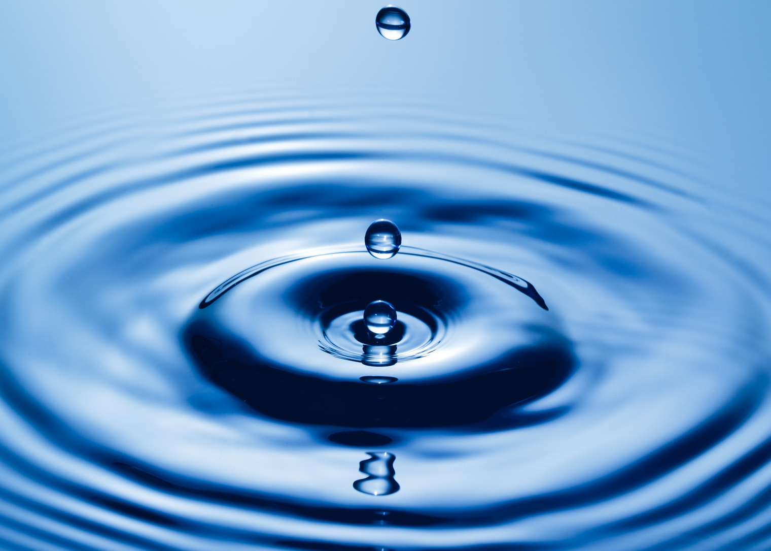 Les Miracles de la Mémoire de l'Eau : Un Voyage au Cœur de l’Invisible